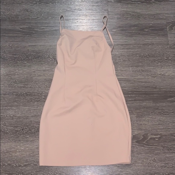 Pink revolve backless cocktail dress - Picture 3 of 4